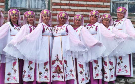 Коллектив Дома культуры села Лебедево и участники художественной самодеятельности с удовольствием отправились с выездным концертом на празднование Ивана Купала в село Юрты.